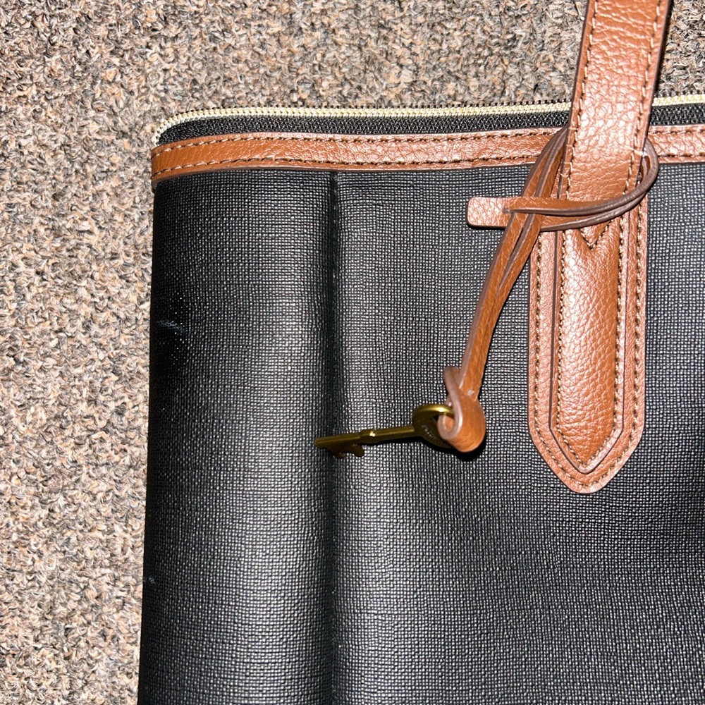 Fossil Tote